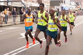 Factores-que-pueden-afectar-al-rendimiento-en-un-corredor-o-runner